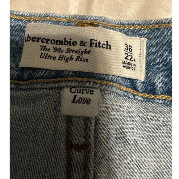 Abercrombie & Fitch Curve Love 90s Straight Ultra High Rise SZ 36 22 Distressed - Picture 3 of 6
